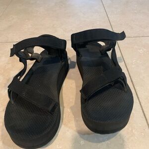 Teva sandals great condition size 8